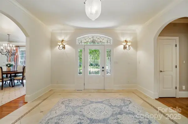 12702 Overlook Mountain DR, Charlotte, NC 28216