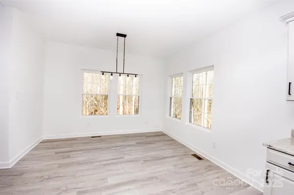 171 Meadowlark LN, Statesville, NC 28625