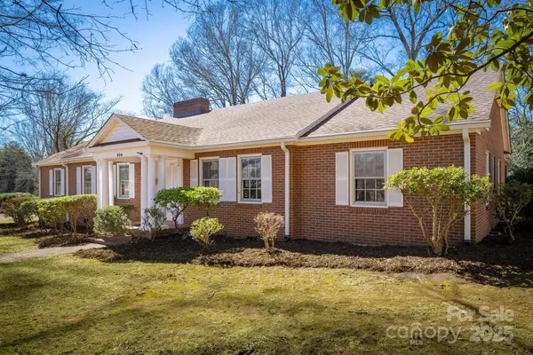 924 S Main AVE, Newton, NC 28658