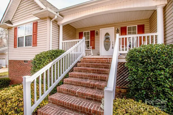 292 Miller Farm RD, Statesville, NC 28625