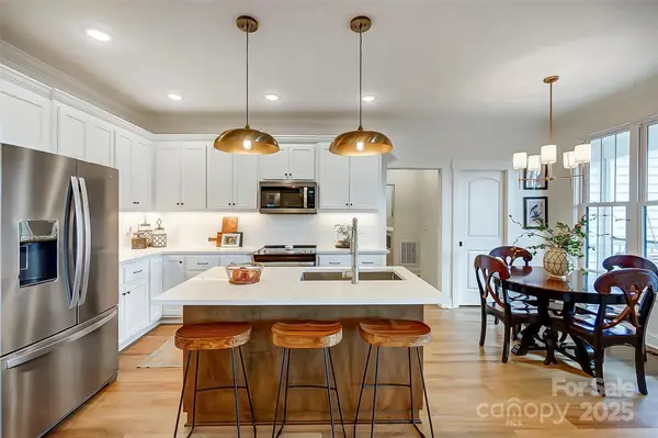 957 Hathcock Glen DR Oakboro, NC 28129