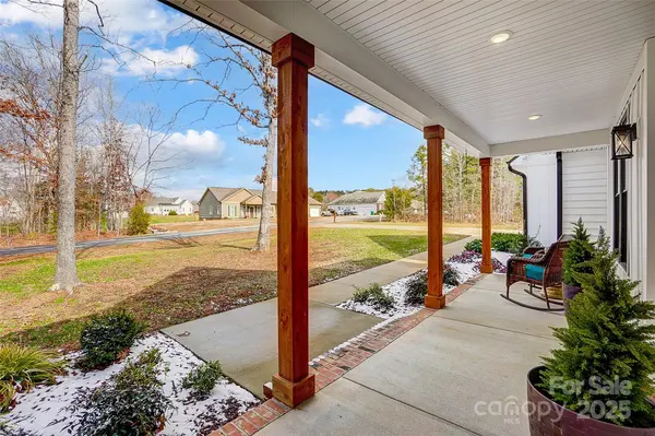 957 Hathcock Glen DR Oakboro, NC 28129