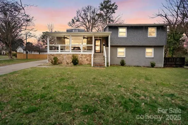 3501 Winterfield PL, Charlotte, NC 28205