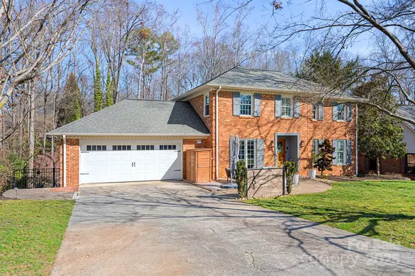 1301 Charter PL, Charlotte, NC 28211