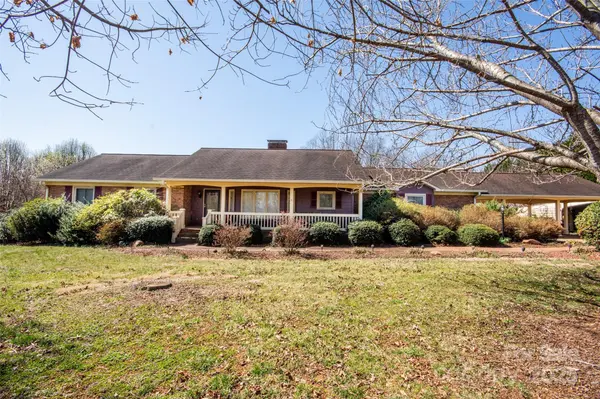 255 Sharon School RD, Statesville, NC 28677
