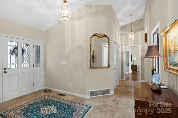 111 Continental DR, Flat Rock, NC 28731