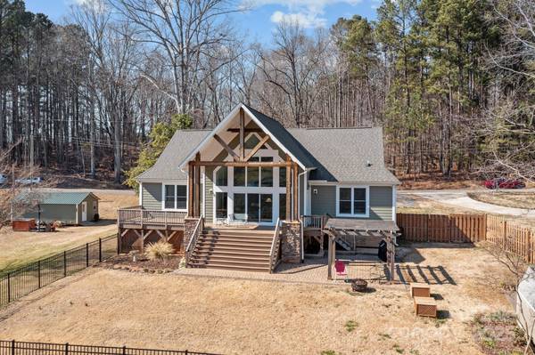 3907 Reid CIR, Sherrills Ford, NC 28673