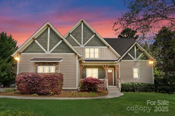 132 Tuskarora Point LN, Mooresville, NC 28117