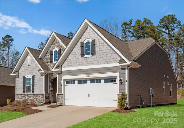 2020 Canova DR, Mount Holly, NC 28120