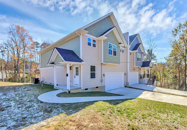 208 & 212 Pawley DR, Charlotte, NC 28214