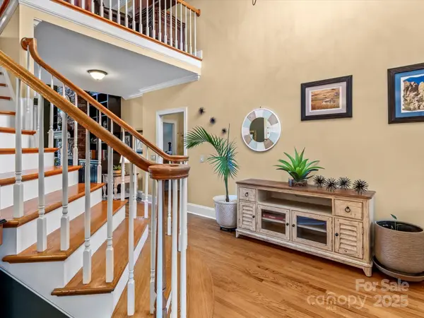 9745 Harvest LN, Davidson, NC 28036