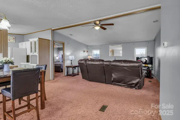 524 Damascus Church RD, Statesville, NC 28625