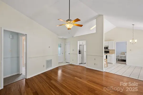 3768 Dellingdowns DR, Denver, NC 28037