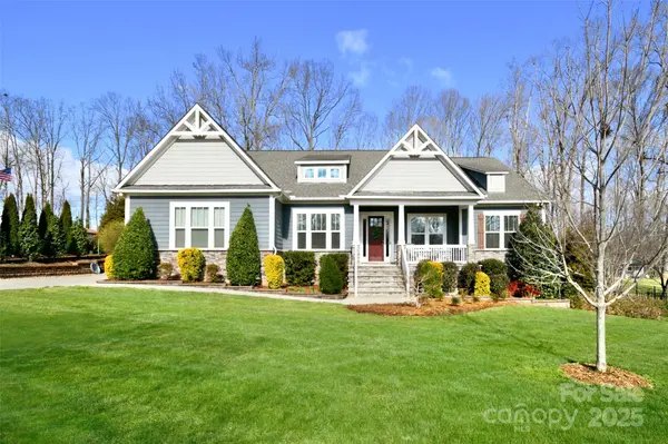 6016 Dogwood BLVD, Kannapolis, NC 28081