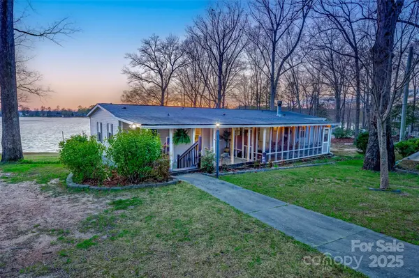2252 M West RD, Camden, SC 29020