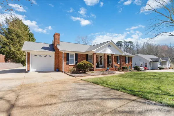 1558 Pine Creek RD, Gastonia, NC 28056