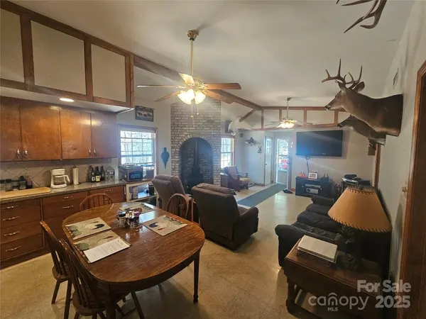 8988 Hwy 215 HWY, Blair, SC 29015
