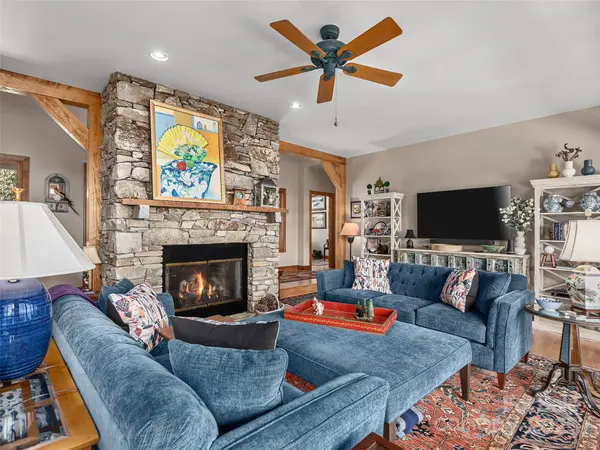 19 Ebby Ridge RD, Fairview, NC 28730