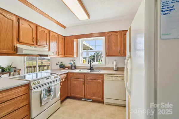 253 Tipton Hill RD, Leicester, NC 28748