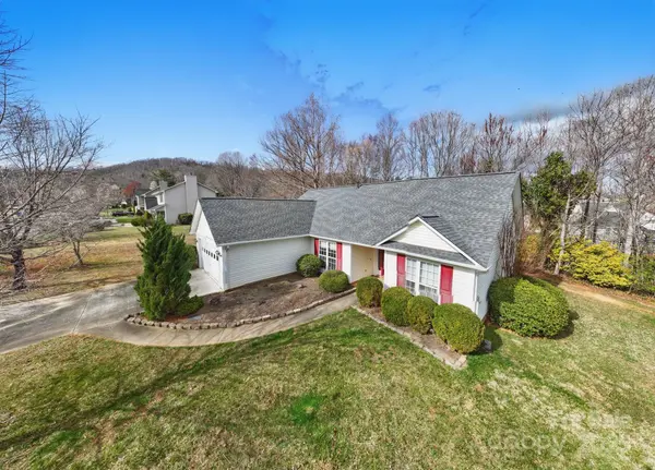 223 Planters Creek RD, Fletcher, NC 28732