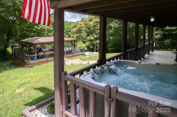 1491 Battle Branch RD, Bryson City, NC 28713