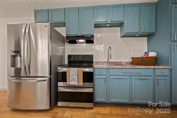 198 Greenfield DR, Forest City, NC 28043