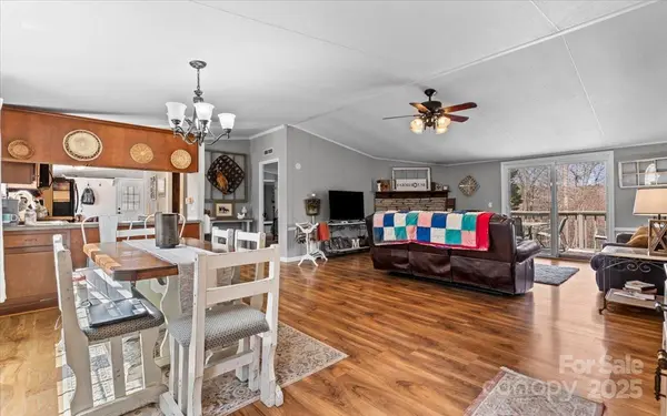 3324 Old Tree RD, Denton, NC 27239