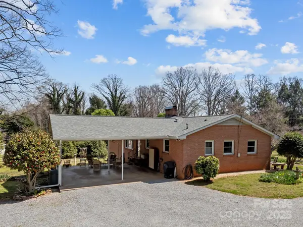 127 Robin Hood DR, Forest City, NC 28043