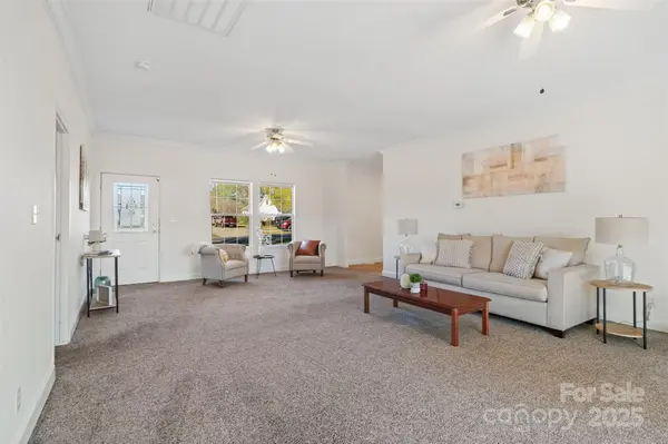 2801 Sunset DR, Gastonia, NC 28054