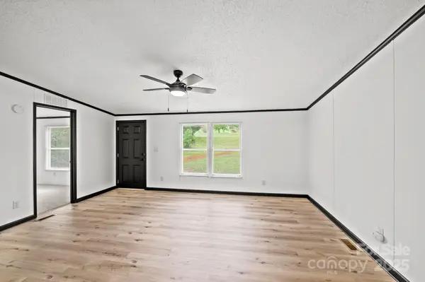 450 Tot Dellinger RD, Cherryville, NC 28021
