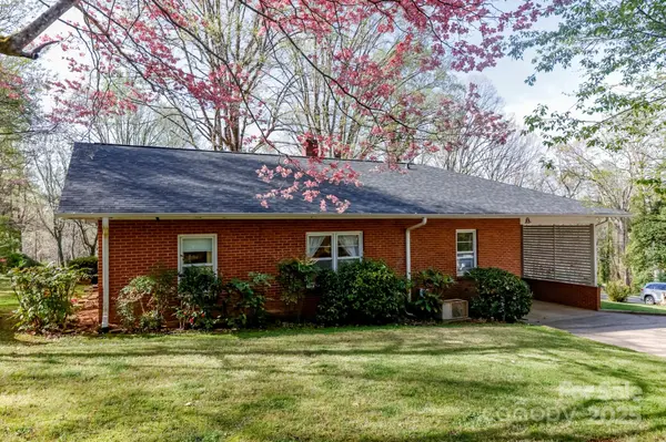 194 Fernwood CIR, Rutherfordton, NC 28139