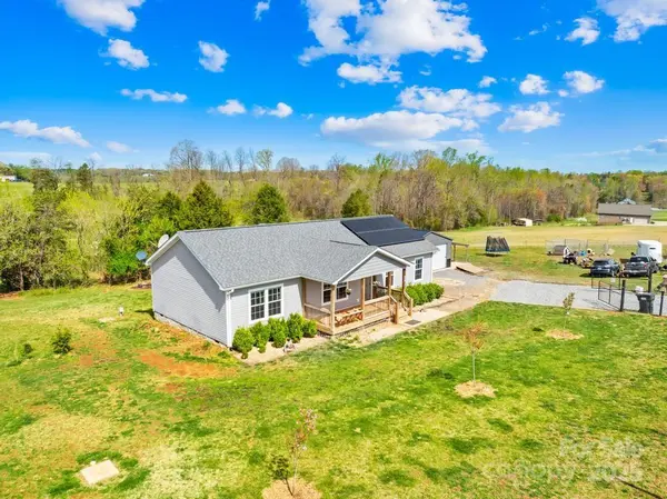 909 Old Mocksville RD, Statesville, NC 28625