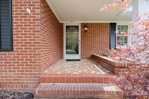 317 S Lineberry ST, Troy, NC 27371