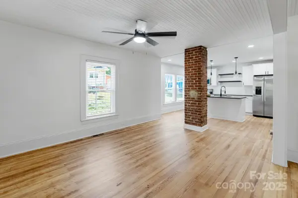 1545 7th Avenue DR SW, Hickory, NC 28602