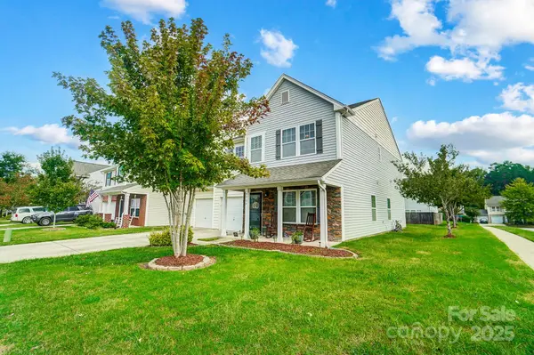 9704 Cayenne DR, Charlotte, NC 28214