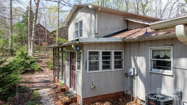 507 Rector AVE SE, Valdese, NC 28690