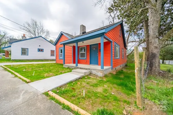 121 Oak ST, Chester, SC 29706