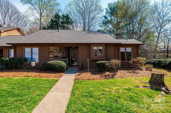1713 12th ST NE, Hickory, NC 28601