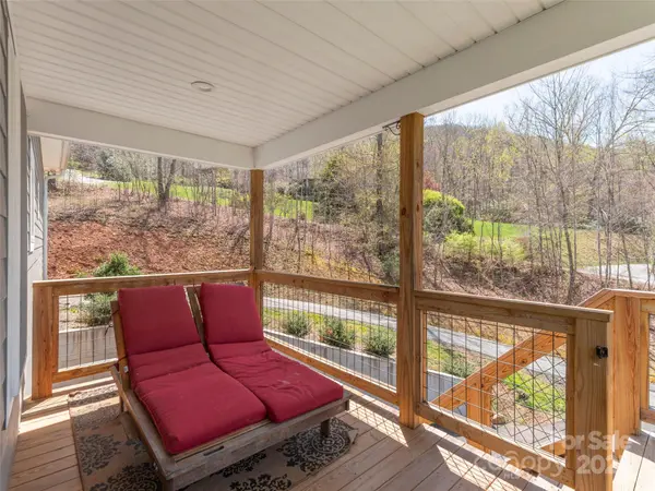 4 Guy WAY, Canton, NC 28716