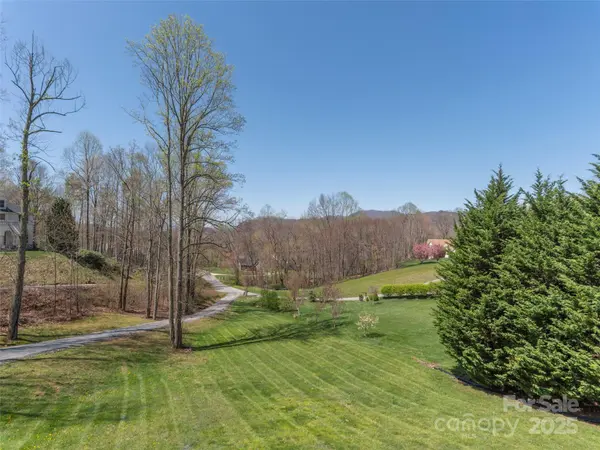 4 Guy WAY, Canton, NC 28716