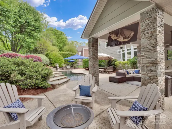 2553 Fallbrook PL NW, Concord, NC 28027