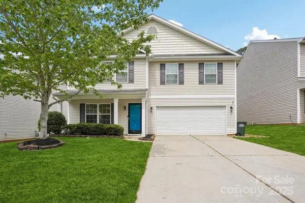 9612 Eagle Feathers DR, Charlotte, NC 28214