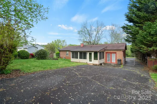 100 Woodward AVE, Morganton, NC 28655