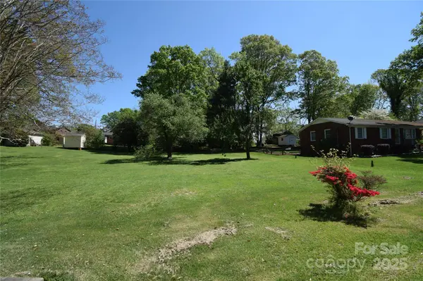 00 Bright AVE #4, Bessemer City, NC 28016