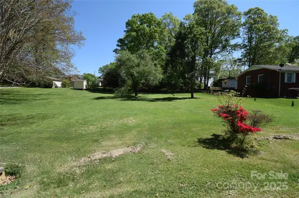 00 Bright AVE #4, Bessemer City, NC 28016