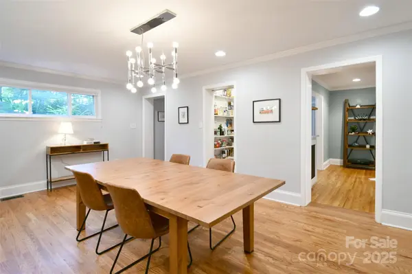 2121 Arnold DR Charlotte, NC 28205
