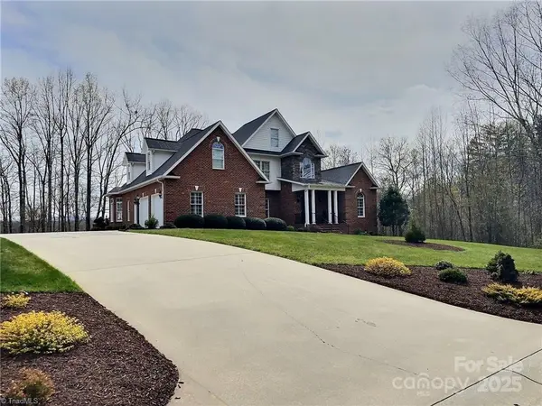 1660 Skyland DR, Wilkesboro, NC 28697