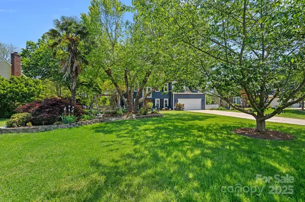 8651 Walsham DR, Charlotte, NC 28277