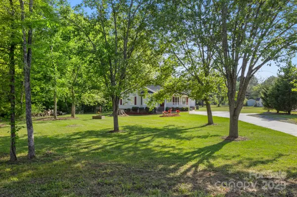 1325 Red Oaks DR, Rock Hill, SC 29730