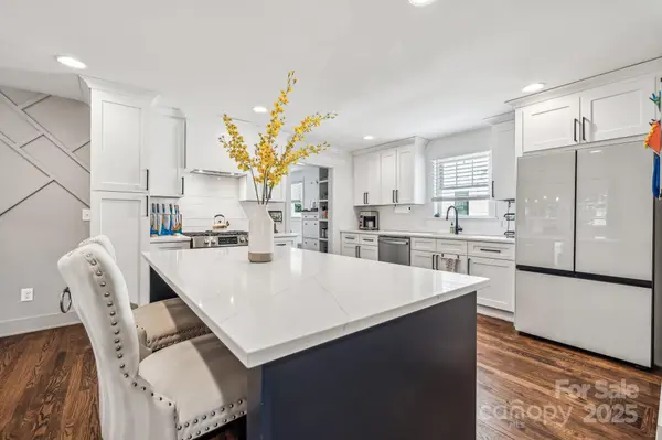 1327 Fairmont ST, Charlotte, NC 28216